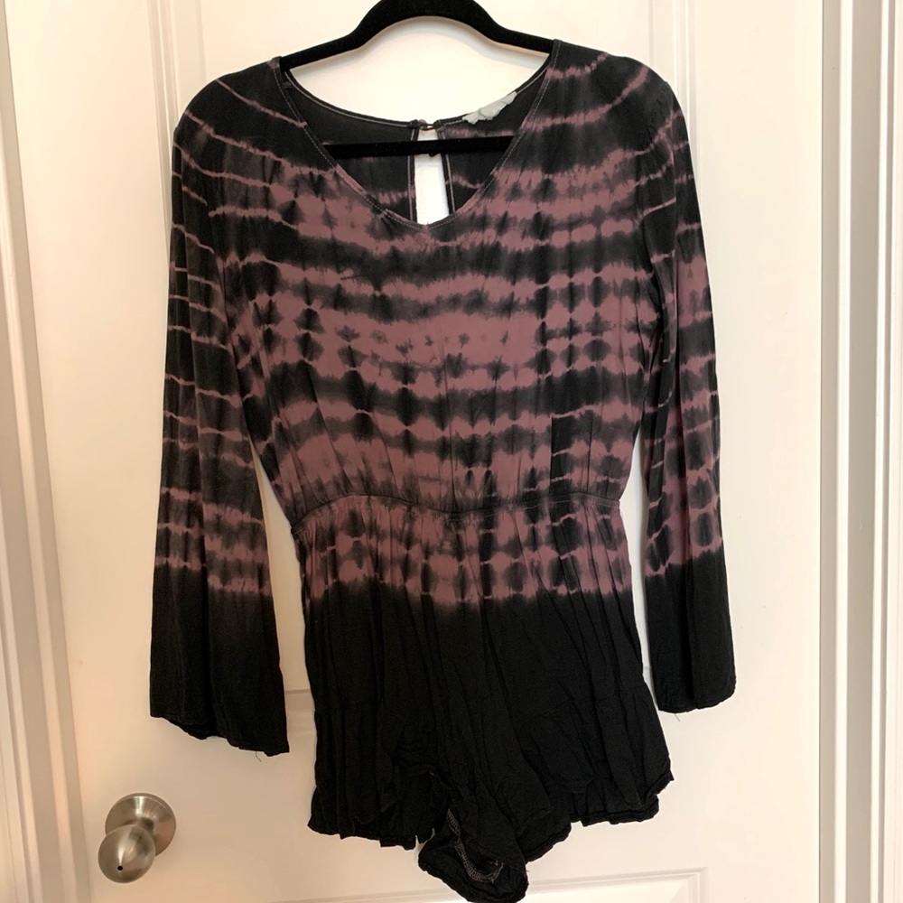 Light purple/ gray tie-dye long sleeve romper